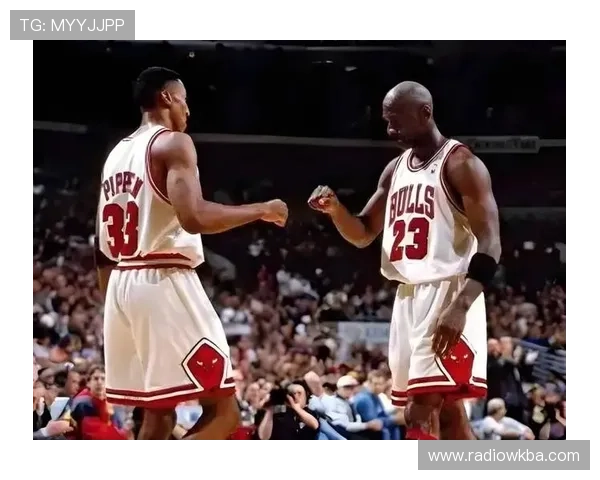 皮蓬无球移动主导防守制造乔丹空位提效非纯得分手